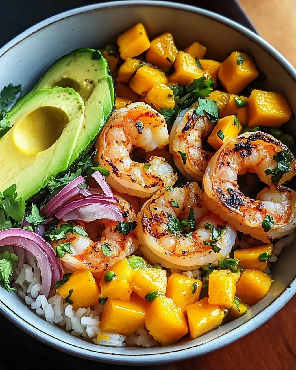 Garnelen- und Avocado-Schalen mit Mango-Salsa genius